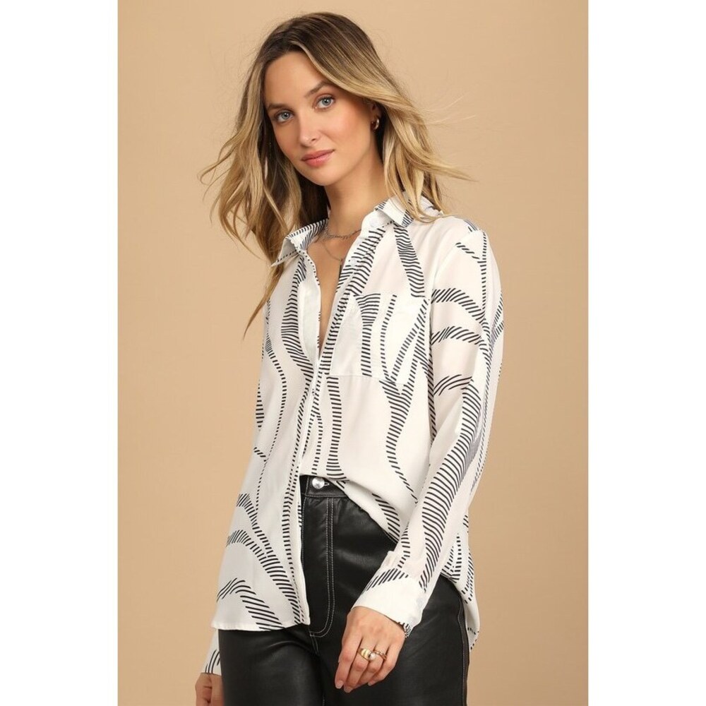 Lulus Abstract Artist Black And White Print Long Sleeve Button-up Top - Size XS
